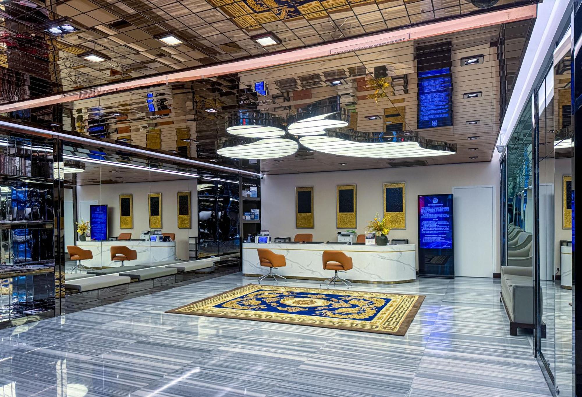 Sunworld Dynasty Hotel Beijing Wangfujing Extérieur photo The lobby of the new terminal
